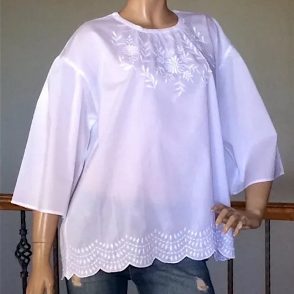 UNIQLO Embroidered Blouse